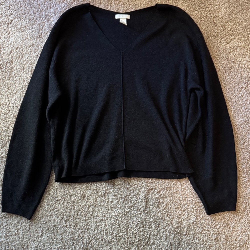 H&M Elegant Black V-Neck Sweater